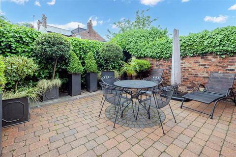 4 bedroom terraced house for sale, Albert Road, Hale, Altrincham