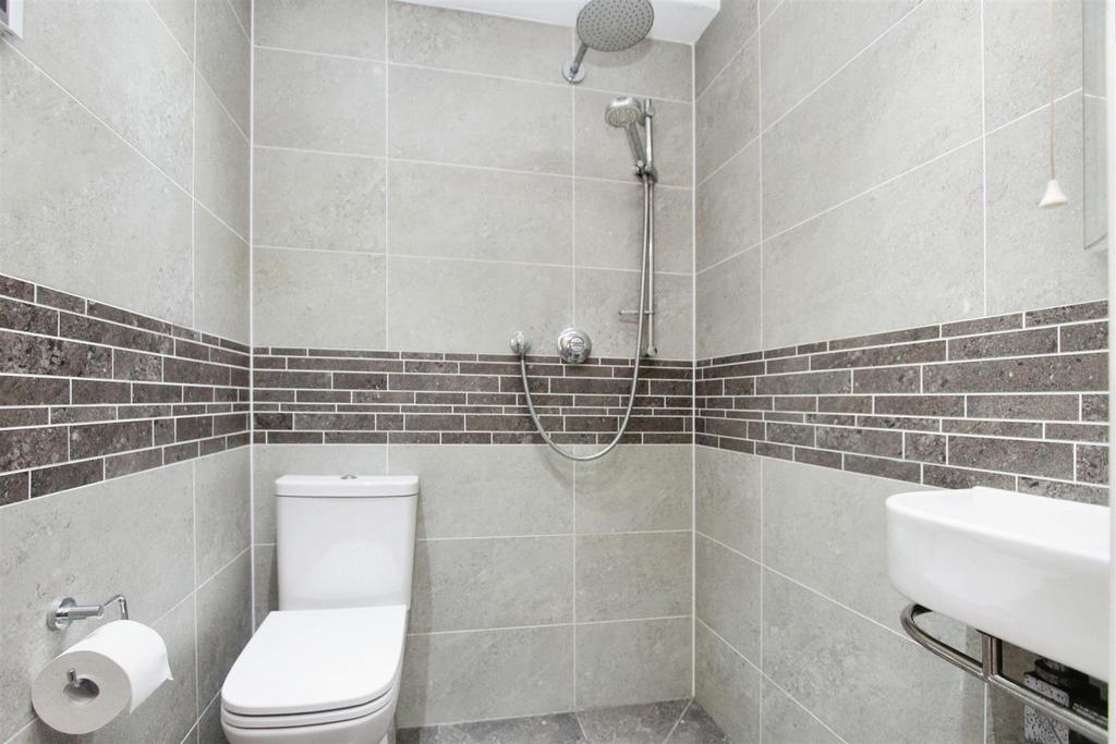 B4e8930b-glenivy 20wet 20room.JPG