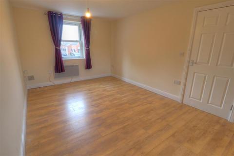 2 bedroom apartment to rent, Feckenham Road, Astwood Bank