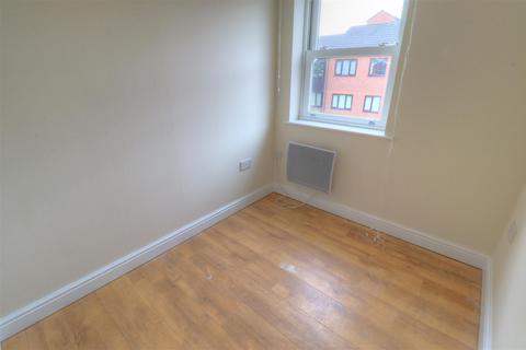 2 bedroom apartment to rent, Feckenham Road, Astwood Bank