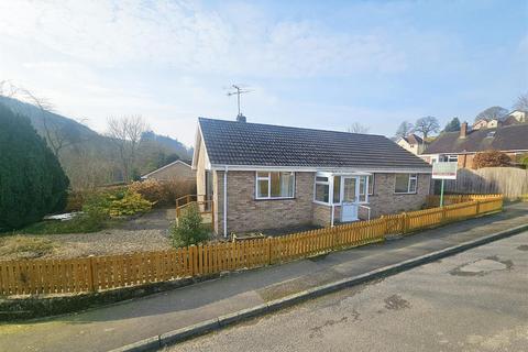 3 bedroom detached bungalow for sale, Millfield Close, Knighton