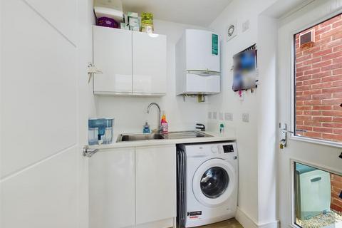 3 Dilton Close, Trowbridge, BA14 0FS