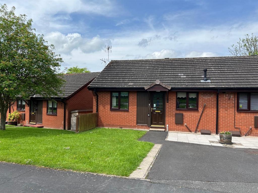 Oswestry Road, Ellesmere. 2 bed bungalow for sale £129,995