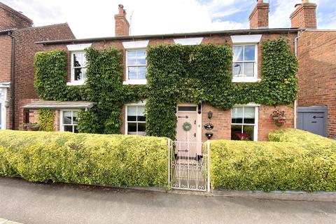 3 bedroom detached house for sale, Drawwell Street, Shrewsbury