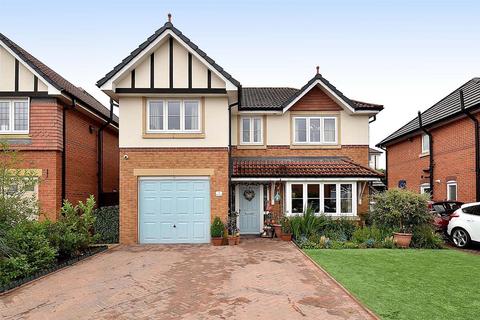 4 bedroom house for sale, Monk Close, Macclesfield