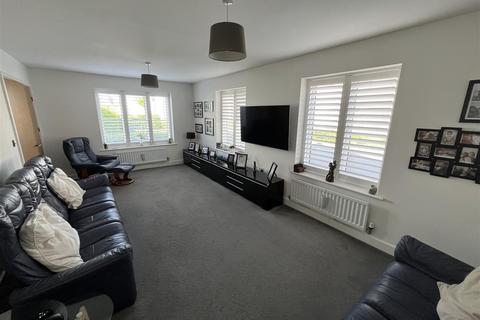 4 bedroom detached house for sale, Studley Gardens, Studley, Calne