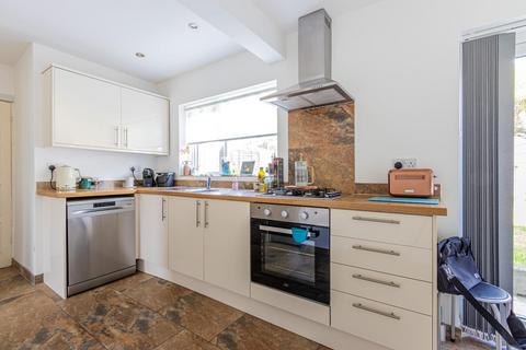 1 Bardsey Crescent, Llanishen, Cardiff, CF14 5JZ