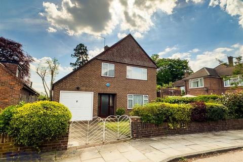3 bedroom detached house for sale, St. Marys Avenue South, Norwood Green UB2