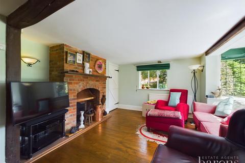 undefined, Hill Road, Basingstoke RG23