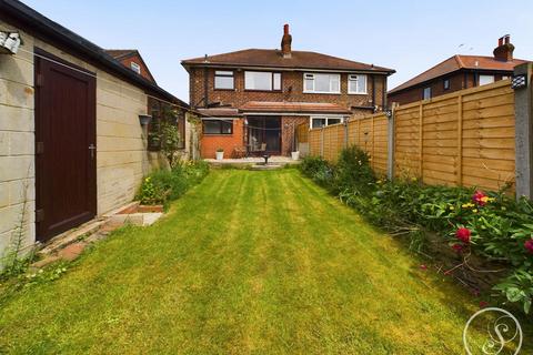 3 bedroom semi-detached house for sale, Detroit Avenue, Leeds