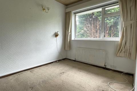 6 Crowther Road, Wolverhampton, WV6 0JA