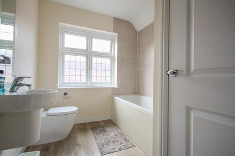 5 Ayres Drive, Hauxton, Cambridge, CB22 5FR