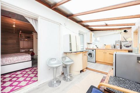 3 bedroom semi-detached bungalow for sale, Yardley Lane, London