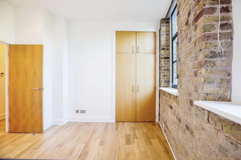 2 bedroom house to rent, Thrawl Street, Spitalfields, E1