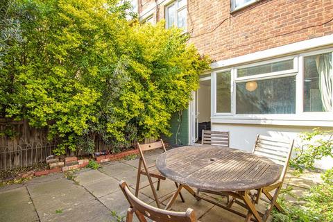 4 bedroom maisonette to rent, Weymouth Terrace, London, E2