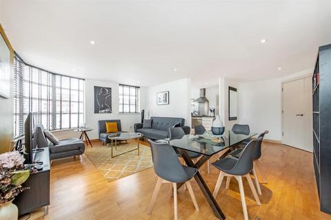 2 bedroom apartment to rent, Leyden Street, Spitalfields E1