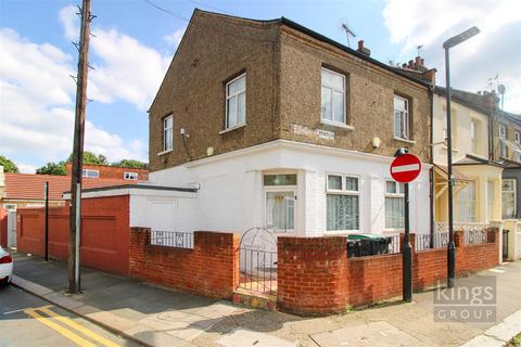 4 bedroom end of terrace house for sale, Greyhound Road, Tottenham