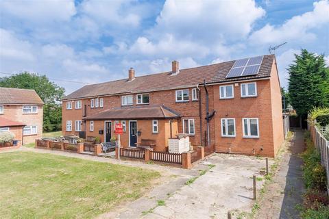 4 bedroom semi-detached house for sale, Beamish Close, North Weald