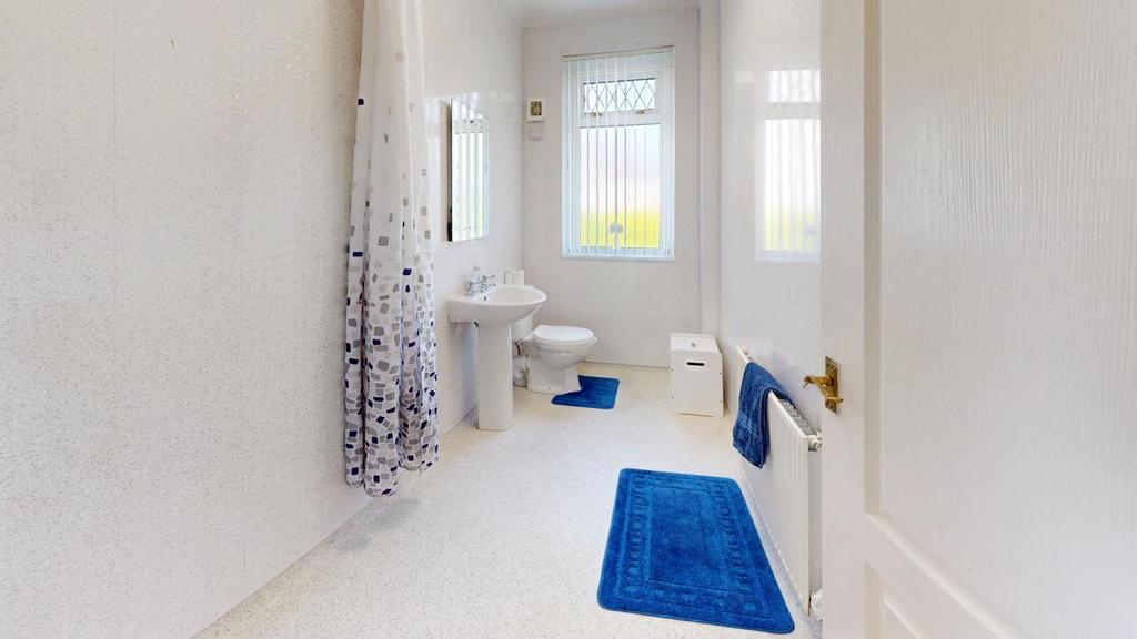 77-Campbell-Street-Bathroom.jpg