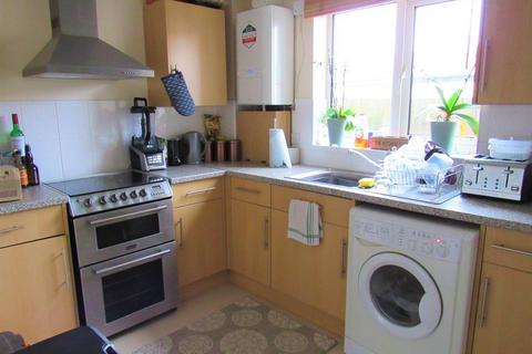 1 bedroom flat to rent, Woodley Lane, Carshalton, Surrey, SM5 2RJ