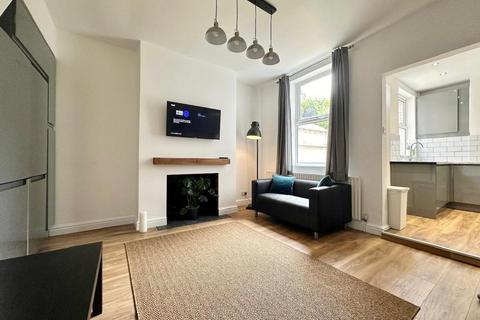 6 bedroom terraced house to rent, Westbrook Bank, Sheffield
