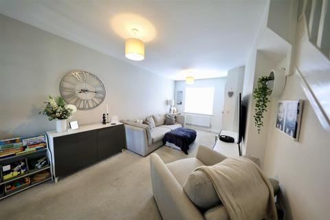 24 Appleby Road, Kingswood, Hull, HU7 3GZ