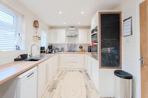 71 Berrington Drive, Coseley, Bilston, WV14 9QH