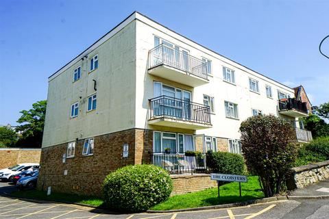 2 bedroom flat for sale, The Cloisters, St. Johns Road, St. Leonards-On-Sea