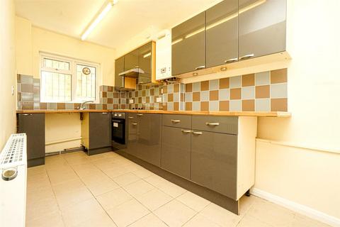 2 bedroom flat for sale, The Cloisters, St. Johns Road, St. Leonards-On-Sea