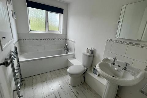 18 Bengal Grove, Stoke-on-trent, ST4 8HS