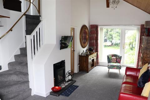 4 bedroom detached house for sale, Daisy Bank Close, Pelsall