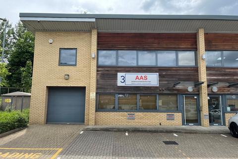 Warehouse to rent, Roebuck Way, Milton Keynes MK5