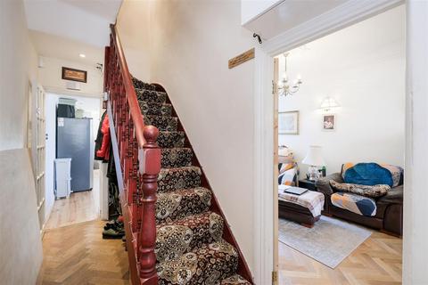 5 bedroom end of terrace house for sale, Peterborough Road, Leyton