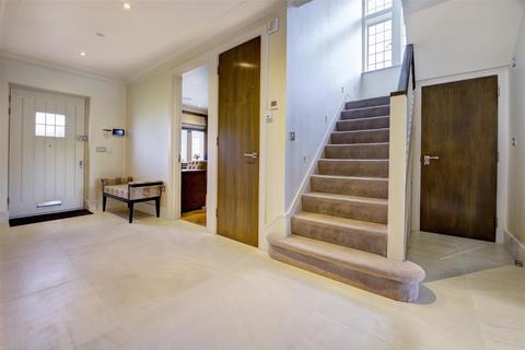 5 bedroom detached house for sale, Meadway, NW11