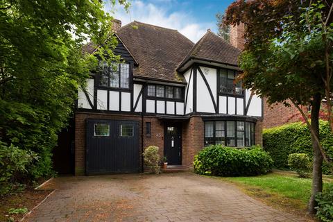 5 bedroom detached house for sale, Hill Top, NW11