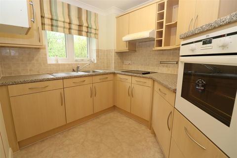 1 bedroom retirement property for sale, High Street South, Rushden NN10