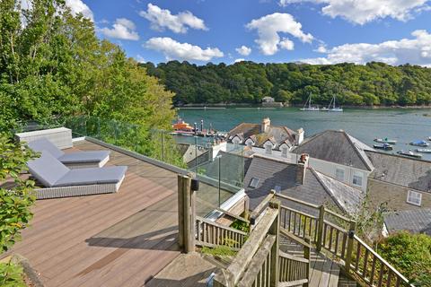 4 bedroom character property for sale, North Street, Fowey