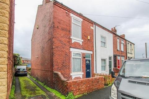 2 bedroom end of terrace house for sale, Oakland Road, Wakefield WF1