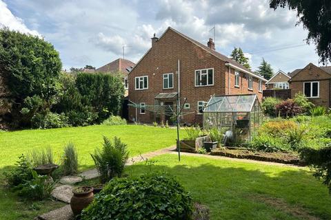 10 Gillsway, Northampton, NN2 8HU