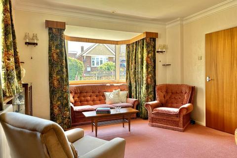 10 Gillsway, Northampton, NN2 8HU