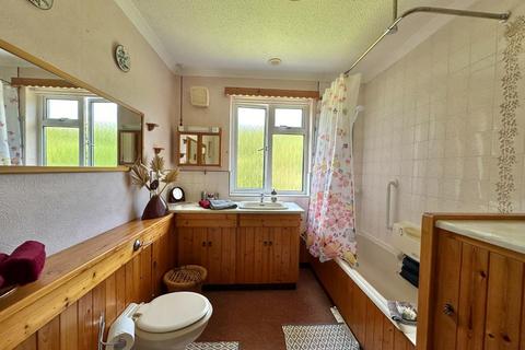 10 Gillsway, Northampton, NN2 8HU