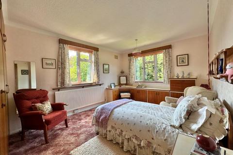 10 Gillsway, Northampton, NN2 8HU