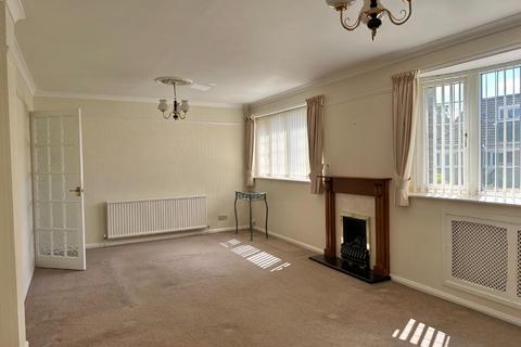 3 bedroom detached house for sale, Chadstone Avenue, Kingsthorpe, Northampton NN2