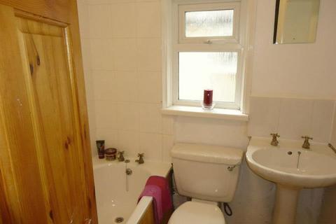 4 bedroom terraced house to rent, Glenroy Street, Cardiff CF24