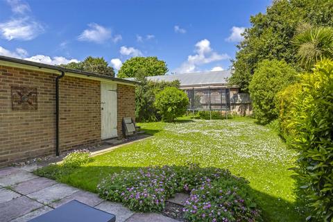 4 bedroom detached house for sale, Ilex Way, Goring-By-Sea, Worthing