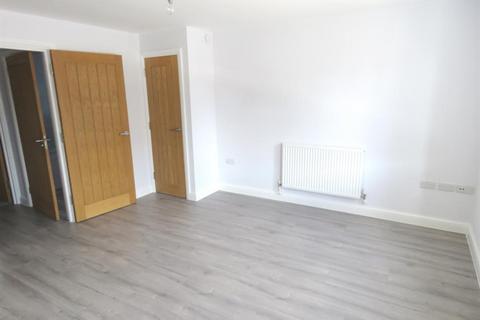 1 bedroom flat to rent, Lymington Road, Highcliffe, Dorset, BH23 5HE