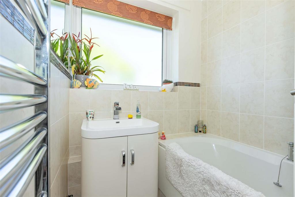 11 Meadowside 6.JPG