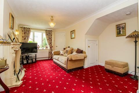 3 bedroom detached house for sale, Princess Court, Normanton WF6