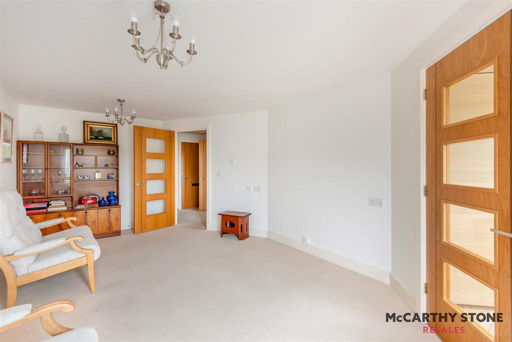 8599174-interior05.JPG