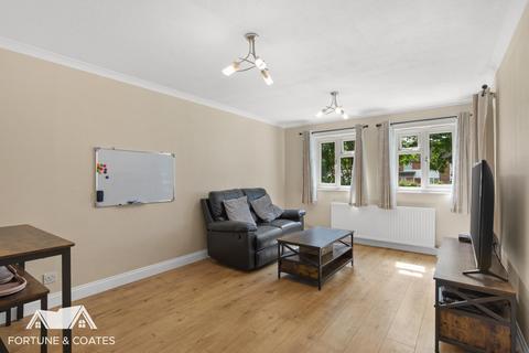 14 Dunstalls, Harlow, CM19 5RA